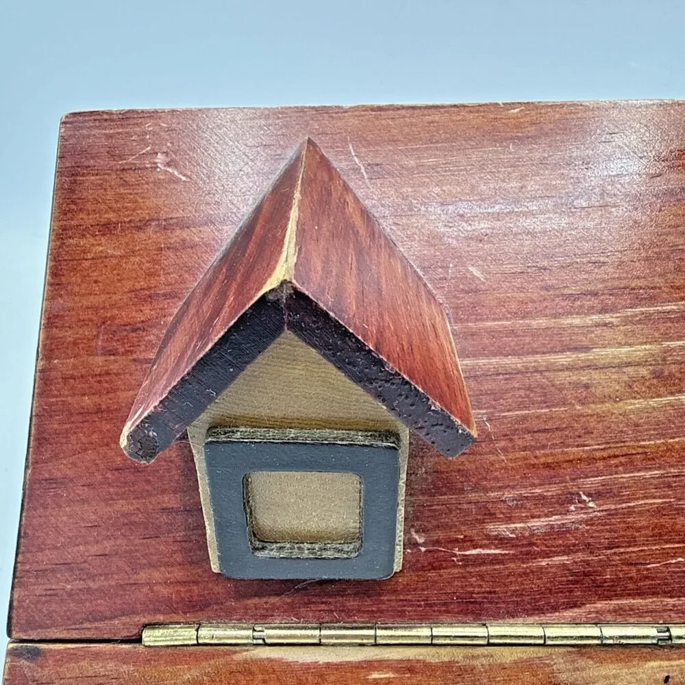 Vintage Cabin Sewing Box/Stash Box/Bank 10”X6.5”X6.5” AA Importing, Taiwan